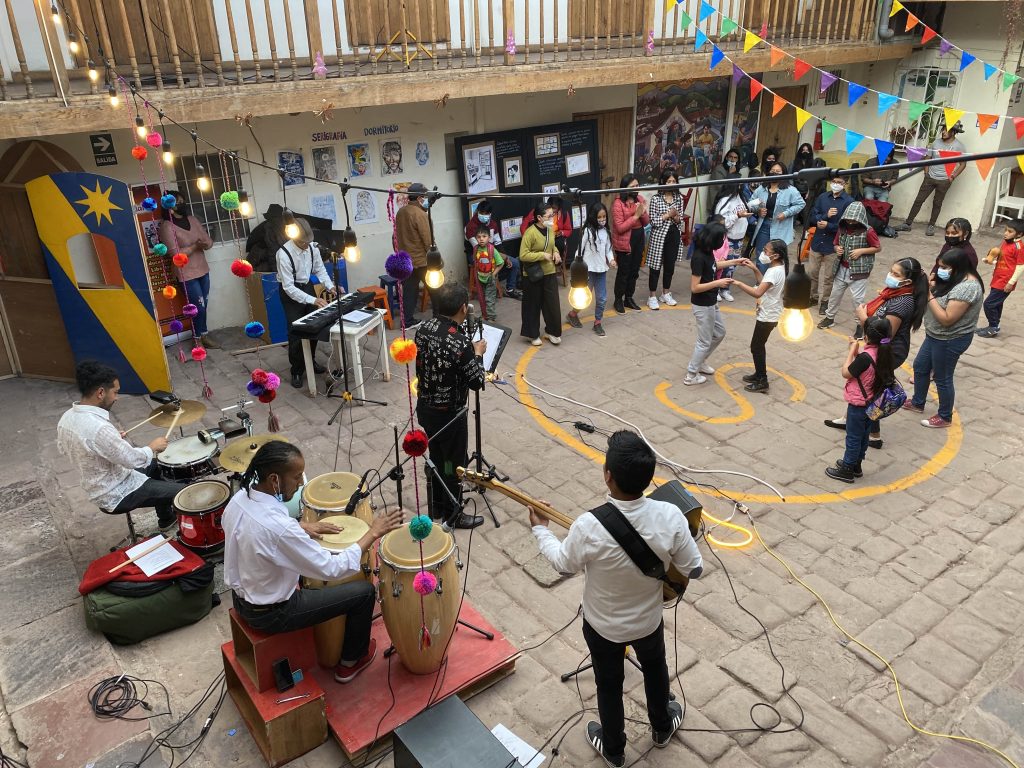 perou-qosqo-maki-accueil-enfants-des-rues-cuzco-amerique-du-sud