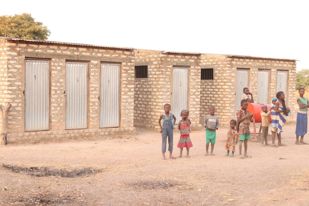 sante-hygiene-latrines-toilettes-ecole-tchad